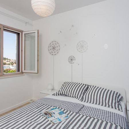 Apartments Villa Karmen ดูบรอฟนิก ภายนอก รูปภาพ
