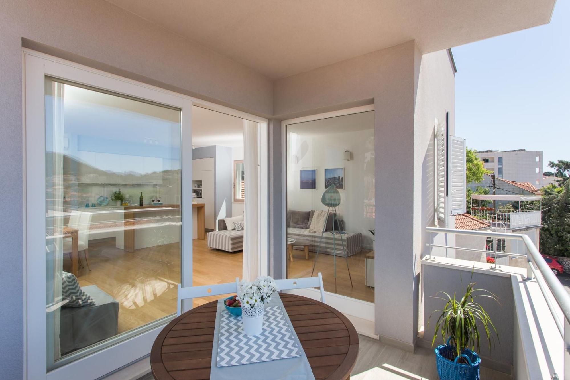 Apartments Villa Karmen ดูบรอฟนิก ภายนอก รูปภาพ